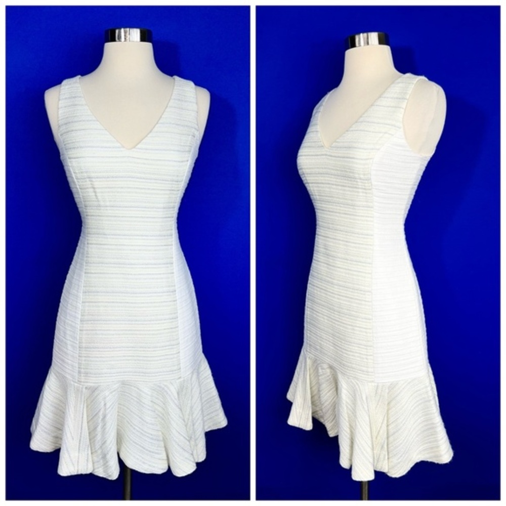 👗Like New |•BANANA REPUBLIC•| Flounce/Mermaid Sleeveless V-Neck Dress